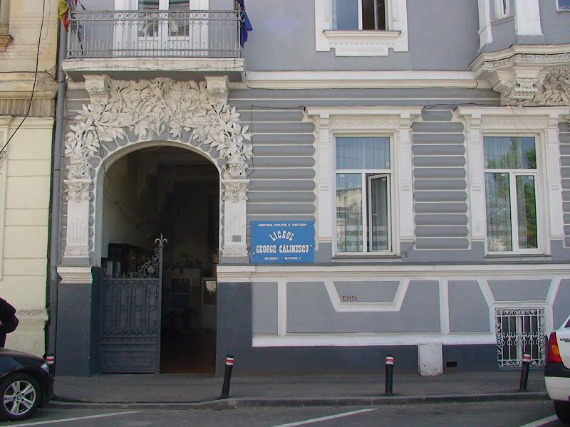 Liceul Teoretic George Călinescu